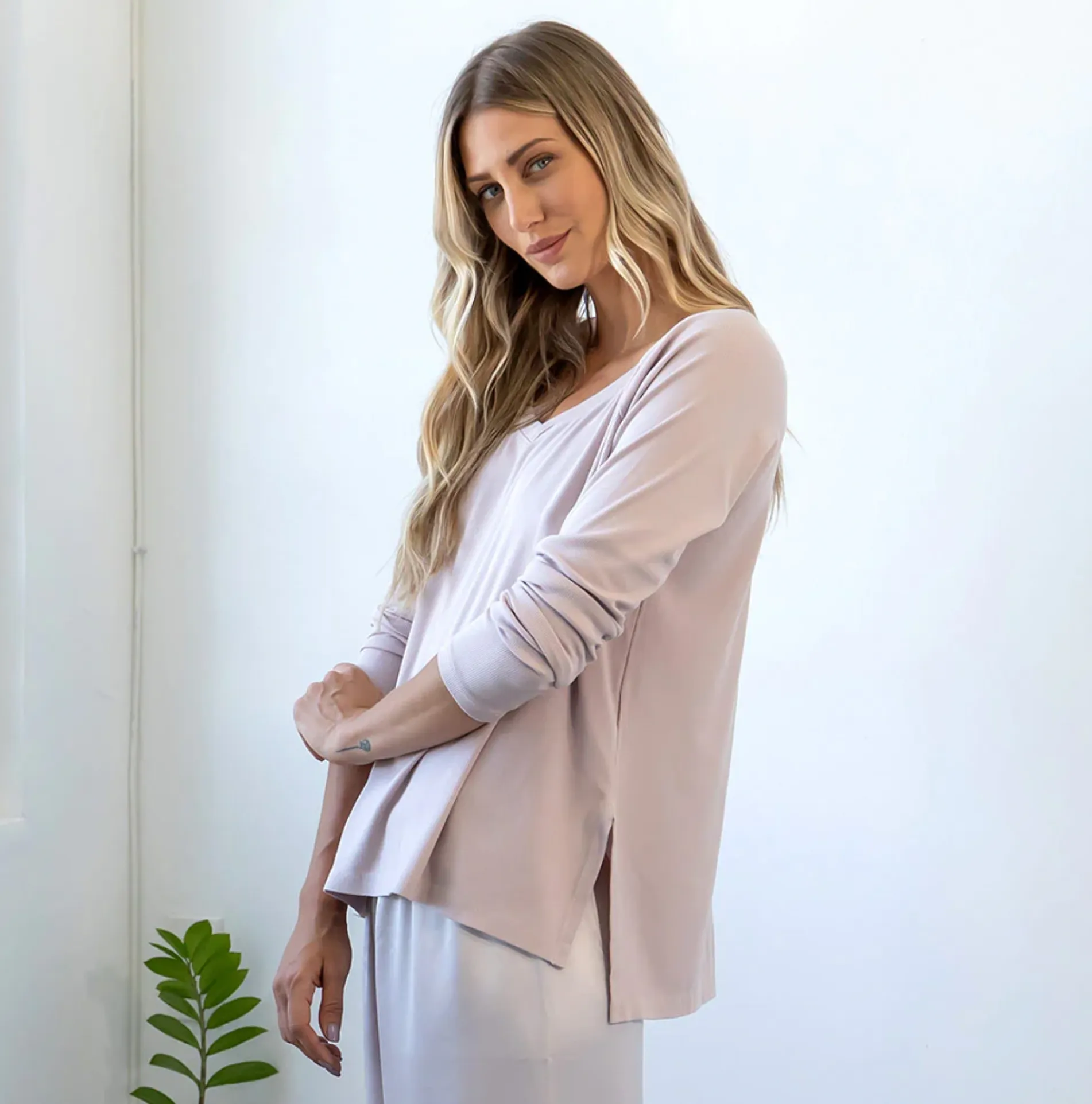 Frankie Ribbed Long Sleeve w/ Side Slit | PJ HARLOW