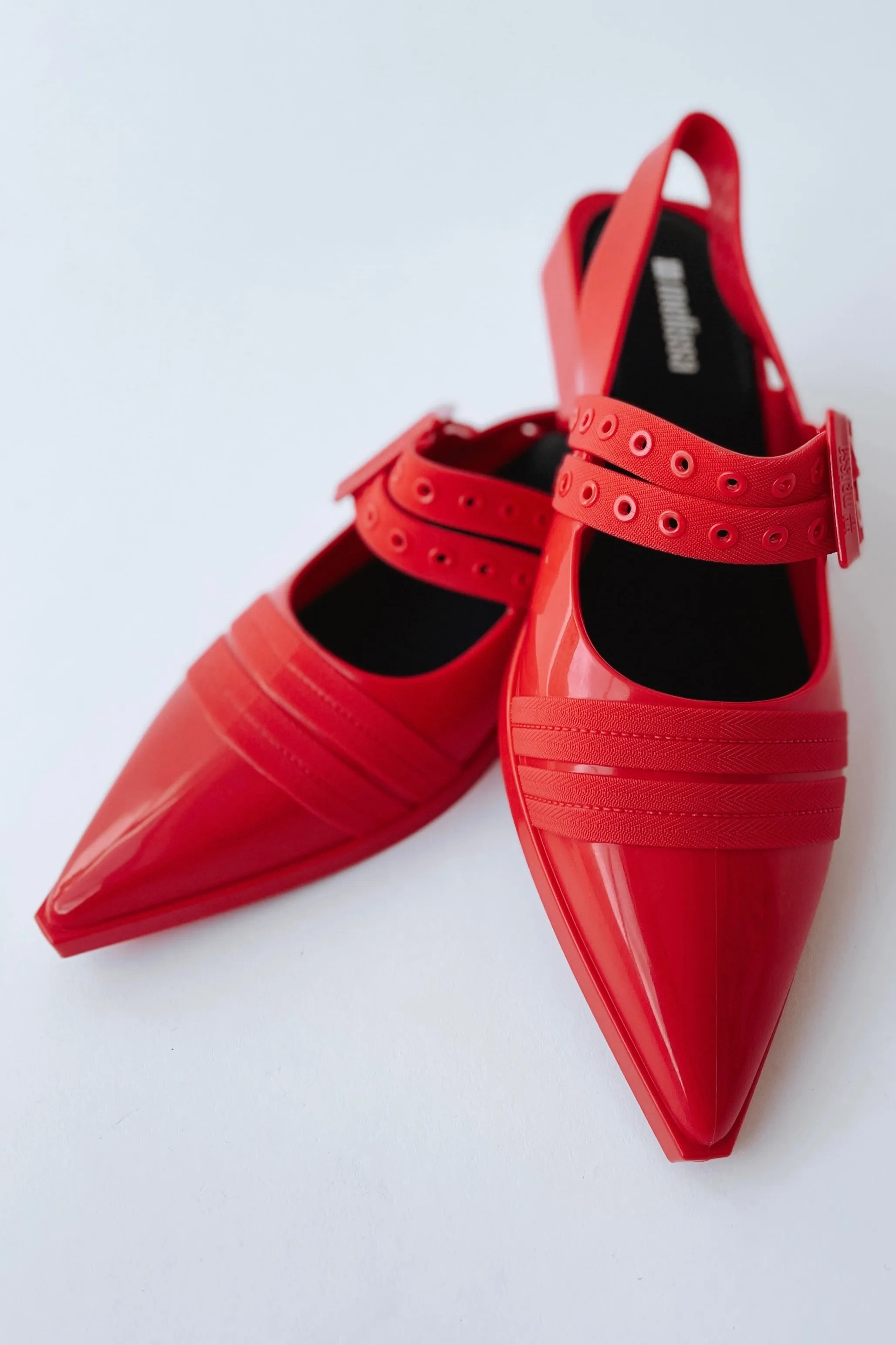 Melissa: Ladylike Flat in Red