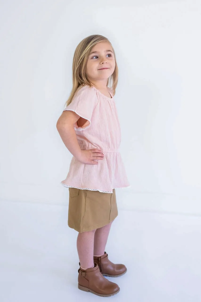 Pearla Girls Lace Peplum Top in Blush