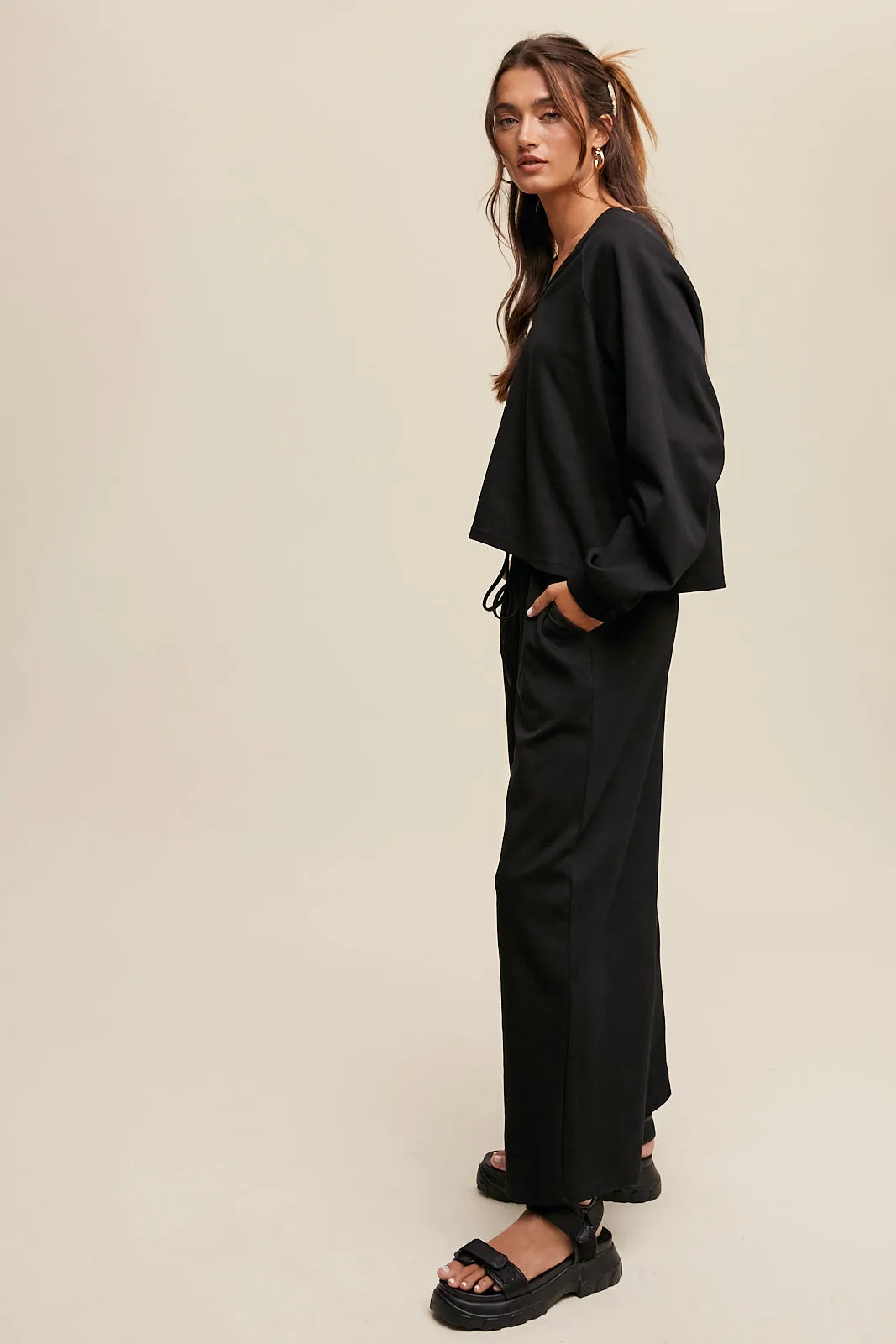 V-neck Sweatshirt and Pants Set