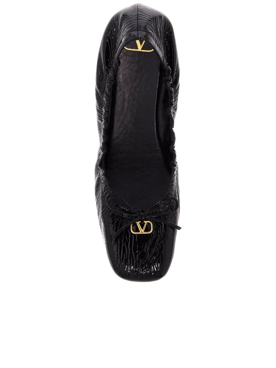 Vlogo Signature Patent Leather Ballerinas